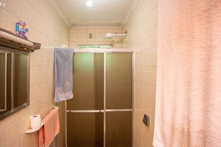 Casa à venda com 210m², 4 quartos e 2 vagasBanheiro 1