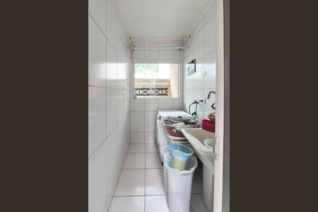 Casa à venda com 180m², 3 quartos e 3 vagas Casa à venda com 180m², 3 quartos e 3 vagasÁrea de Serviço