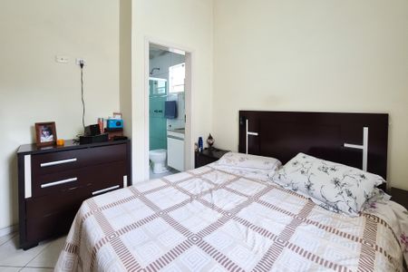 Casa à venda com 180m², 3 quartos e 3 vagas Casa à venda com 180m², 3 quartos e 3 vagasSuíte