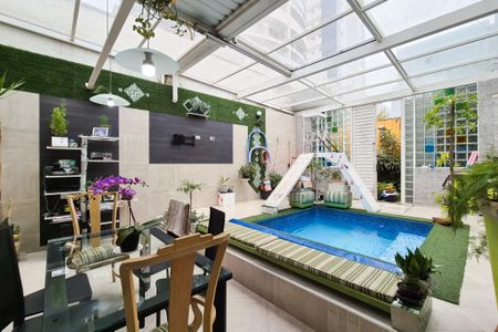 Casa à venda com 180m², 3 quartos e 3 vagas Casa à venda com 180m², 3 quartos e 3 vagasÁrea de Serviço