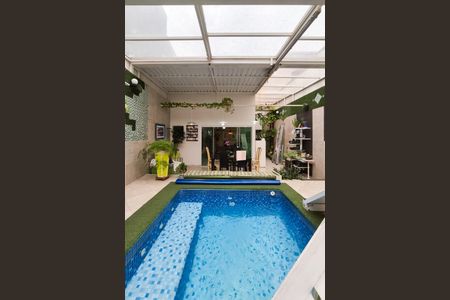 Casa à venda com 180m², 3 quartos e 3 vagas Casa à venda com 180m², 3 quartos e 3 vagasÁrea de Serviço