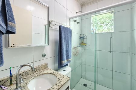 Casa à venda com 180m², 3 quartos e 3 vagas Casa à venda com 180m², 3 quartos e 3 vagasBanheiro Social