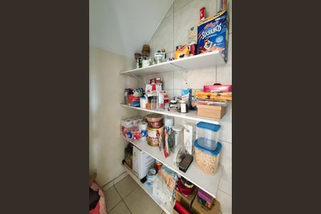 Casa à venda com 180m², 3 quartos e 3 vagas Casa à venda com 180m², 3 quartos e 3 vagasCozinha