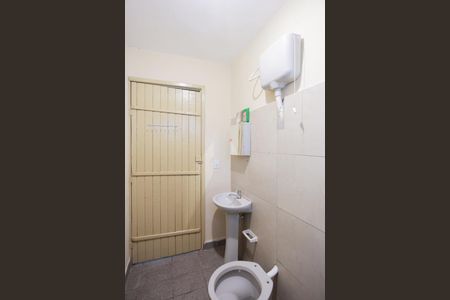 Casa para alugar com 40m², 1 quarto e sem vaga Casa para alugar com 40m², 1 quarto e sem vagaBanheiro