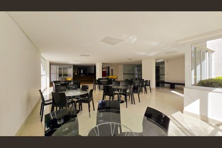 Apartamento à venda com 130m², 4 quartos e 3 vagas Apartamento à venda com 130m², 4 quartos e 3 vagasÁrea comum