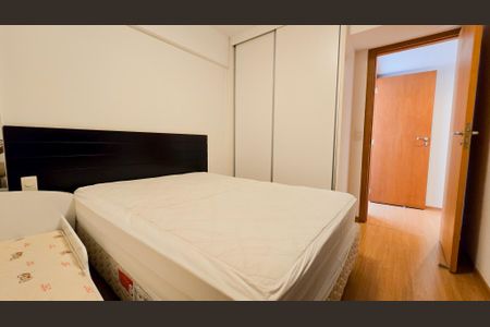 Apartamento à venda com 130m², 4 quartos e 3 vagas Apartamento à venda com 130m², 4 quartos e 3 vagasQuarto 3