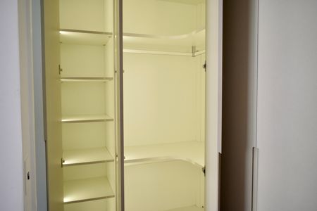 Apartamento à venda com 64m², 1 quarto e 1 vagaSuíte