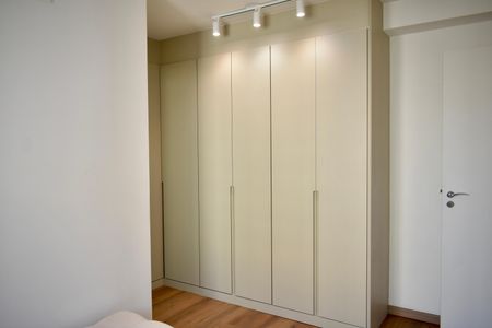 Apartamento à venda com 64m², 1 quarto e 1 vagaSuíte