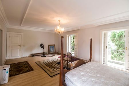 Casa de condomínio para alugar com 1500m², 4 quartos e 12 vagas Casa de condomínio para alugar com 1500m², 4 quartos e 12 vagasVista da Suíte