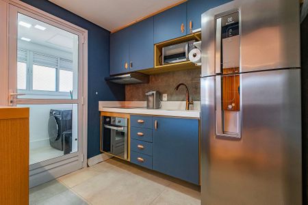 Cozinha de apartamento para alugar com 1 quarto, 63m² em Vila Madalena, São Paulo