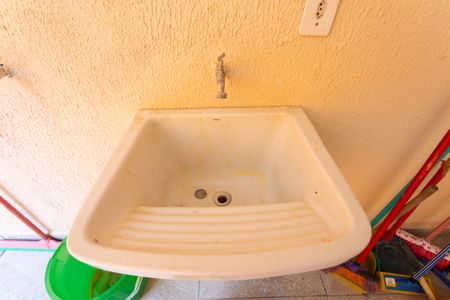 Casa à venda com 181m², 3 quartos e 6 vagas Casa à venda com 181m², 3 quartos e 6 vagasÁrea de Serviço - Tanque