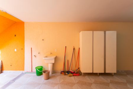 Casa à venda com 181m², 3 quartos e 6 vagas Casa à venda com 181m², 3 quartos e 6 vagasÁrea de Serviço