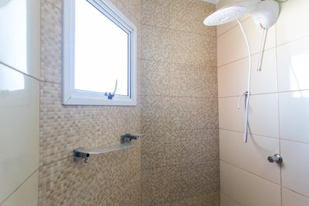 Casa à venda com 181m², 3 quartos e 6 vagas Casa à venda com 181m², 3 quartos e 6 vagasBanheiro da Suíte