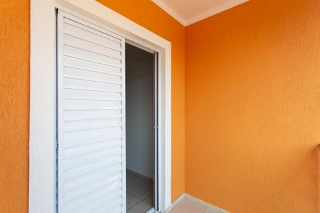 Casa à venda com 181m², 3 quartos e 6 vagas Casa à venda com 181m², 3 quartos e 6 vagasVaranda da Suíte