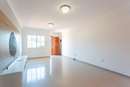 Casa à venda com 181m², 3 quartos e 6 vagas Casa à venda com 181m², 3 quartos e 6 vagasSala