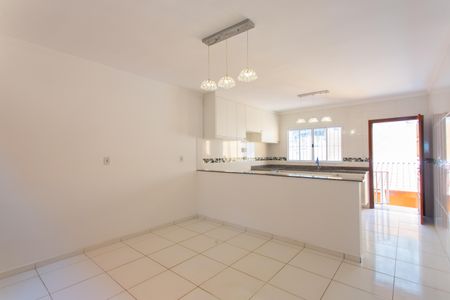 Casa à venda com 181m², 3 quartos e 6 vagas Casa à venda com 181m², 3 quartos e 6 vagasSala de Jantar