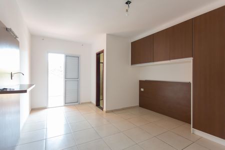 Casa à venda com 181m², 3 quartos e 6 vagas Casa à venda com 181m², 3 quartos e 6 vagasSuíte
