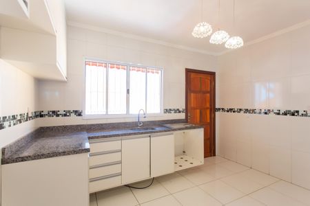 Casa à venda com 181m², 3 quartos e 6 vagas Casa à venda com 181m², 3 quartos e 6 vagasCozinha