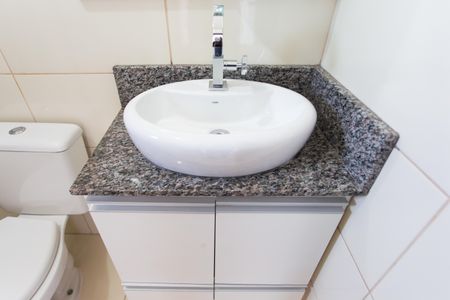 Casa à venda com 181m², 3 quartos e 6 vagas Casa à venda com 181m², 3 quartos e 6 vagasBanheiro da Suíte