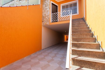 Casa à venda com 181m², 3 quartos e 6 vagas Casa à venda com 181m², 3 quartos e 6 vagasÁrea Externa