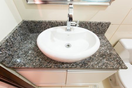 Casa à venda com 181m², 3 quartos e 6 vagas Casa à venda com 181m², 3 quartos e 6 vagasBanheiro 2