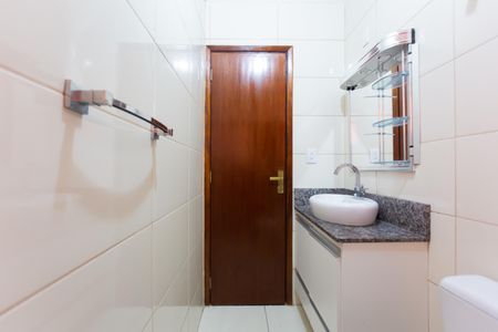 Casa à venda com 181m², 3 quartos e 6 vagas Casa à venda com 181m², 3 quartos e 6 vagasBanheiro 2