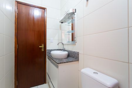 Casa à venda com 181m², 3 quartos e 6 vagas Casa à venda com 181m², 3 quartos e 6 vagasBanheiro 2