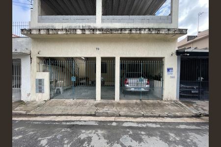 Casa para alugar com 64m², 2 quartos e sem vagaFachada