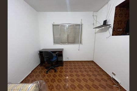 Quarto 2 de casa para alugar com 2 quartos, 64m² em Vila São Silvestre, São Paulo