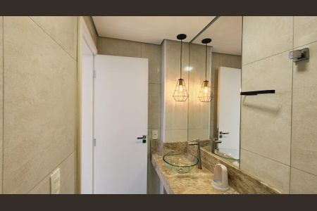 Apartamento à venda com 135m², 3 quartos e 1 vaga Apartamento à venda com 135m², 3 quartos e 1 vagaBanheiro 2