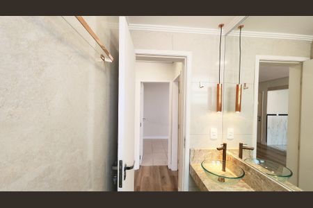 Apartamento à venda com 135m², 3 quartos e 1 vaga Apartamento à venda com 135m², 3 quartos e 1 vagaBanheiro