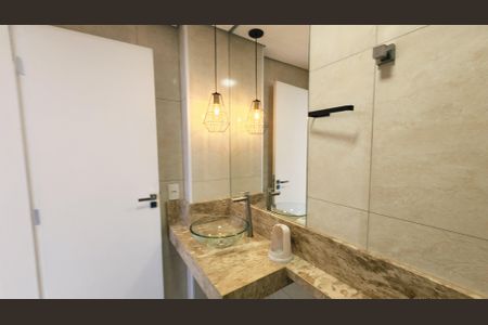 Apartamento à venda com 135m², 3 quartos e 1 vaga Apartamento à venda com 135m², 3 quartos e 1 vagaBanheiro 2