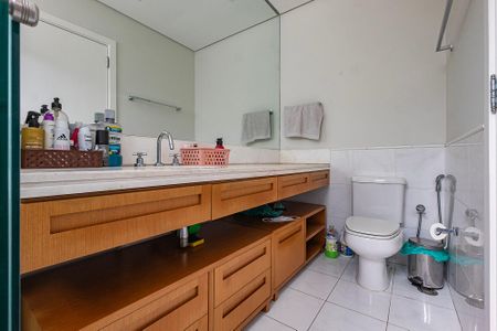 Apartamento à venda com 340m², 3 quartos e 5 vagasSuíte 2 Banheiro