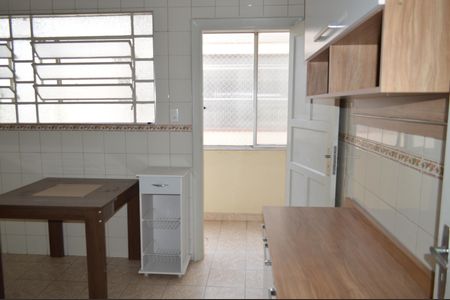 Apartamento à venda com 100m², 2 quartos e sem vagaCozinha