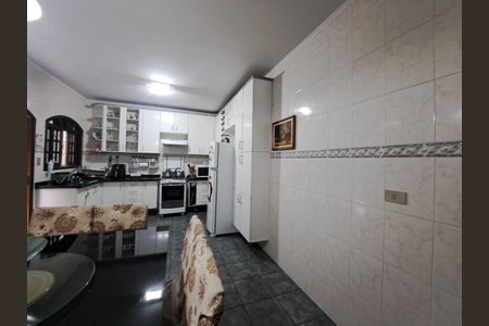 Casa à venda com 195m², 3 quartos e 3 vagas Casa à venda com 195m², 3 quartos e 3 vagasCozinha