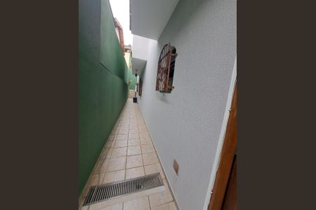 Casa à venda com 195m², 3 quartos e 3 vagas Casa à venda com 195m², 3 quartos e 3 vagasCorredor