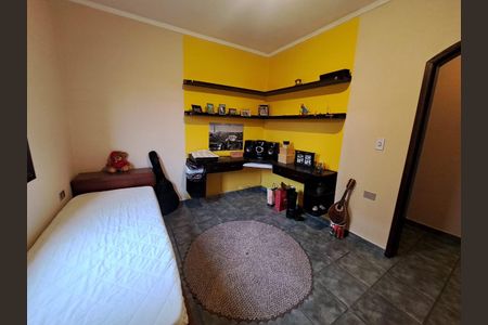 Casa à venda com 195m², 3 quartos e 3 vagas Casa à venda com 195m², 3 quartos e 3 vagasQuarto 1