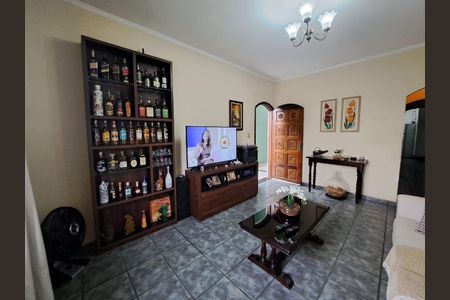 Casa à venda com 195m², 3 quartos e 3 vagas Casa à venda com 195m², 3 quartos e 3 vagasSala