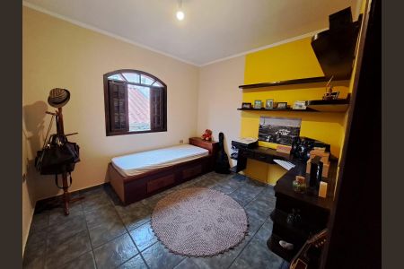 Casa à venda com 195m², 3 quartos e 3 vagas Casa à venda com 195m², 3 quartos e 3 vagasQuarto 1