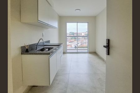 Sala / Cozinha de apartamento para alugar com 1 quarto, 25m² em Vila Butantã, São Paulo