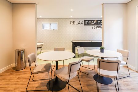 Apartamento para alugar com 25m², 1 quarto e sem vaga Apartamento para alugar com 25m², 1 quarto e sem vagaÁrea comum - Salão de festas