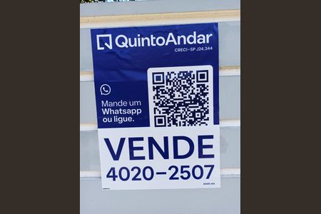 Casa à venda com 250m², 2 quartos e 3 vagas Casa à venda com 250m², 2 quartos e 3 vagasPlaca do Quinto Andar