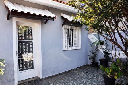Casa à venda com 250m², 2 quartos e 3 vagas Casa à venda com 250m², 2 quartos e 3 vagasÁrea comum