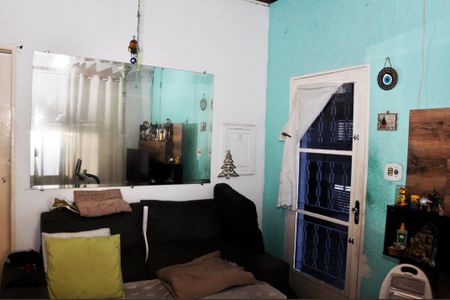 Sala de casa à venda com 2 quartos, 250m² em Jardim Monjolo, São Paulo