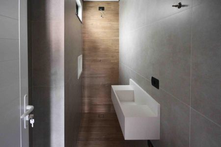 Casa de condomínio à venda com 154m², 2 quartos e 2 vagas Casa de condomínio à venda com 154m², 2 quartos e 2 vagasBanheiro da Suite