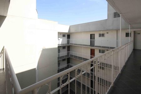 Varanda de apartamento para alugar com 2 quartos, 42m² em Jardim Santa Teresinha, São Paulo