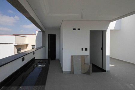 Casa de condomínio à venda com 154m², 3 quartos e 2 vagasRooftop