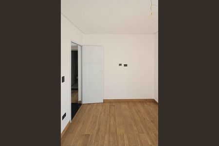 Casa de condomínio à venda com 154m², 3 quartos e 2 vagasSuite