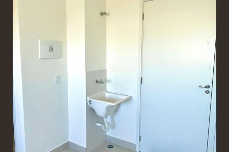 Apartamento para alugar com 32m², 2 quartos e sem vaga Apartamento para alugar com 32m², 2 quartos e sem vagaÁrea de Serviço