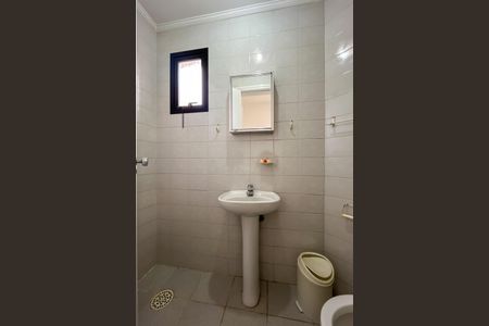 Apartamento à venda com 99m², 3 quartos e 3 vagas Apartamento à venda com 99m², 3 quartos e 3 vagasBanheiro de serviço